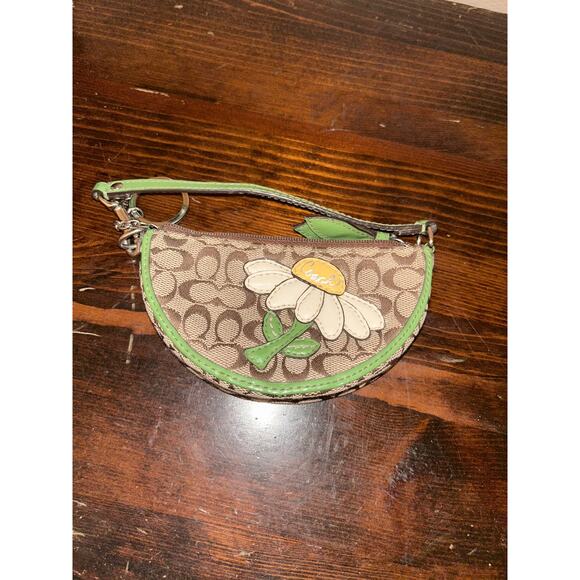 Coach Daisy Old Money Floral Appliqué Keychain Wallet Half Circle Mini Wristlet - Picture 1 of 3